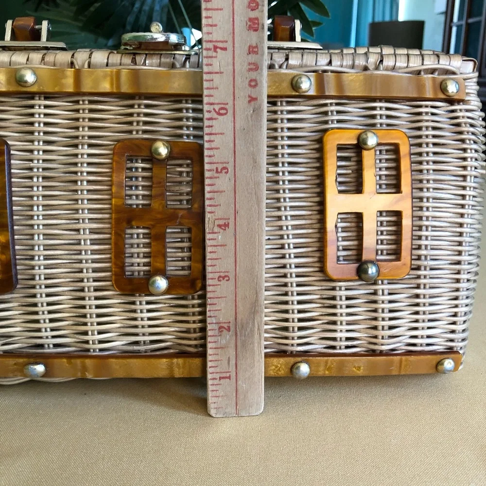 Vintage Wicker Purse - Picture 9 of 10